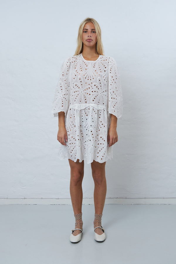 Stella Nova Crisp Delicate embroidered cotton dress Dress 001 White
